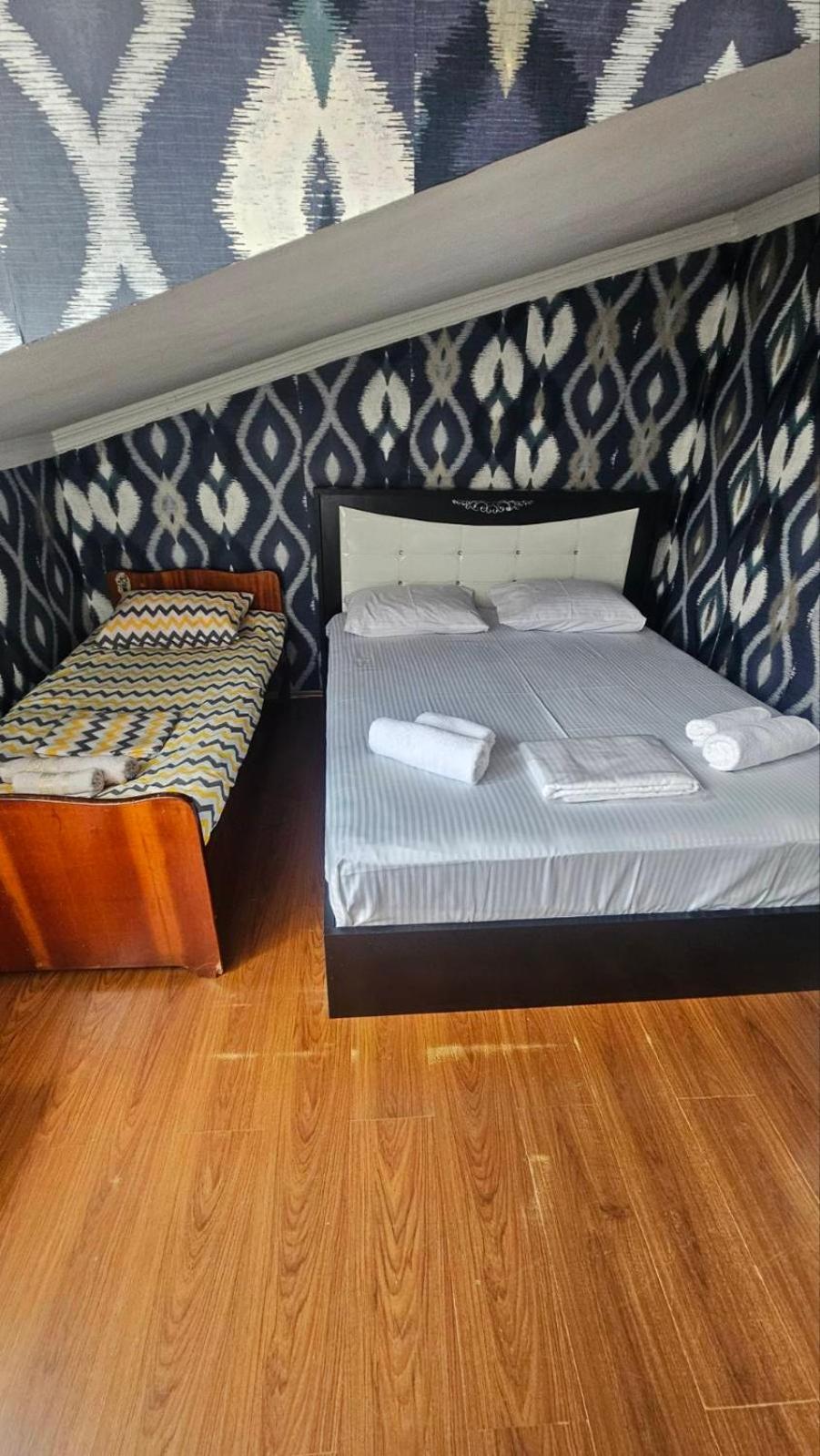 Apartment Zurabi バトゥーミ 部屋 写真
