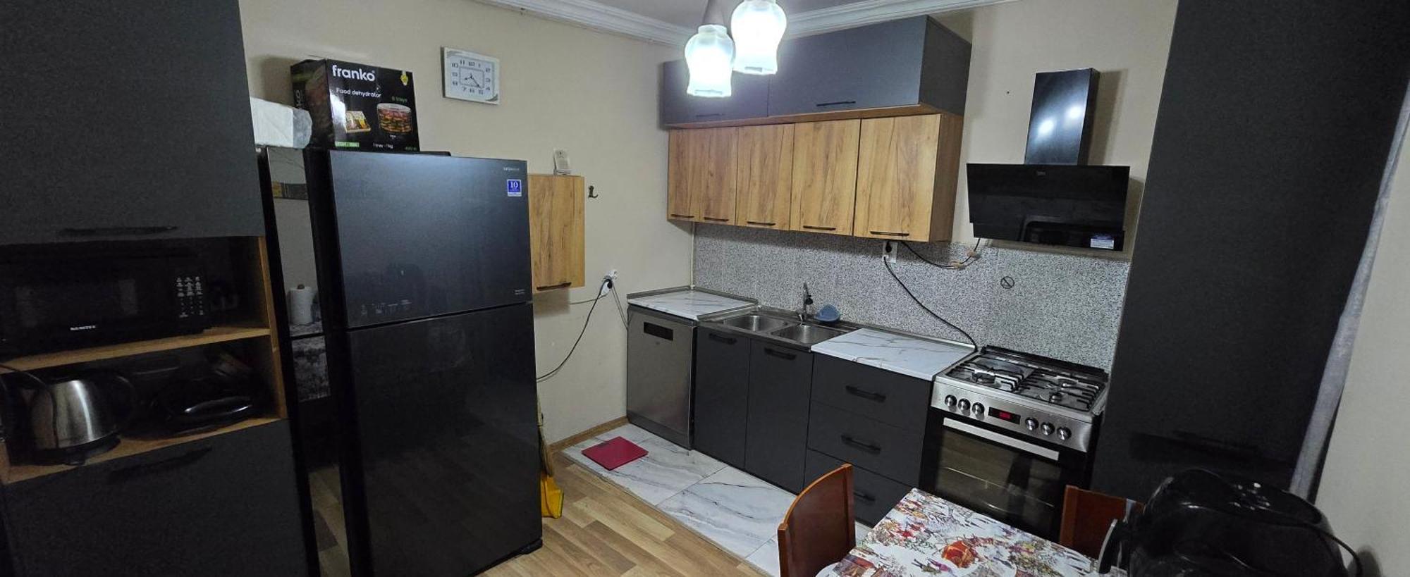 Apartment Zurabi バトゥーミ エクステリア 写真